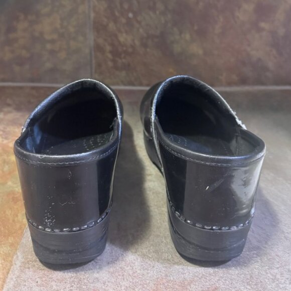 Patten Leather Professional Dansko Clog - Picture 4 of 5